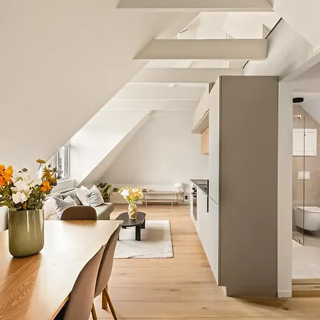 Panorama - View In L 2-bedroom *