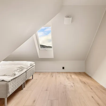 Panorama - View In L 2-bedroom Bergen