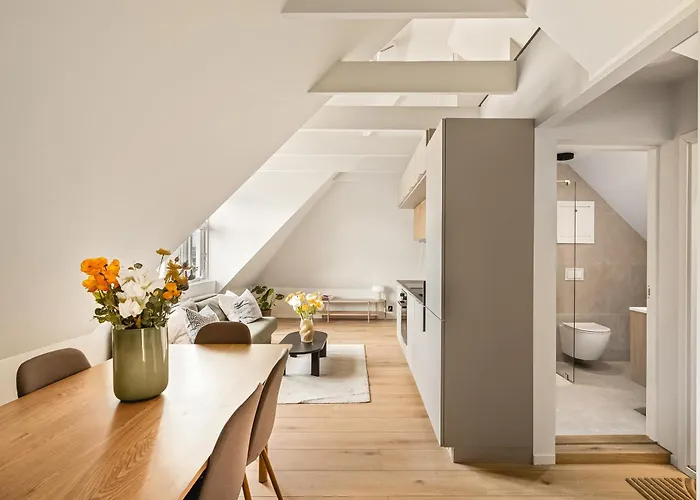 Panorama - View In L 2-bedroom *