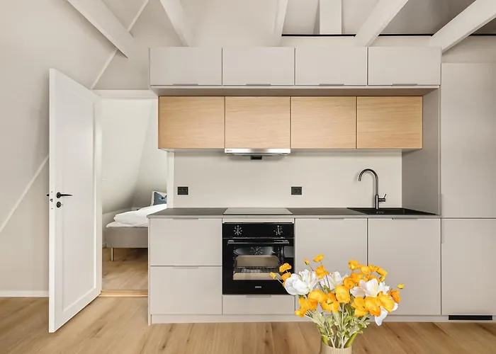 Apartment Panorama - View In L 2-bedroom